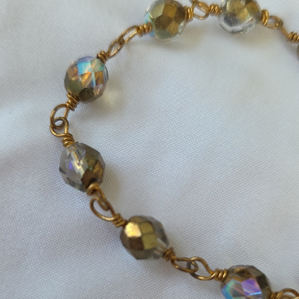 Gold Beaded Feminine Dainty Bracelet with Inspirational Charm - Picture 3 of 3